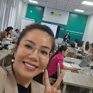 Lê Kim Sang trong lớp học