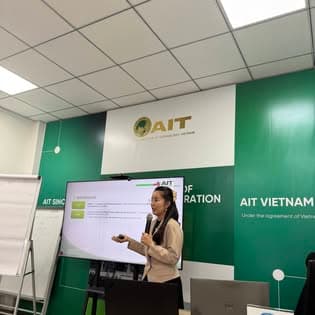 Lê Kim Sang chia sẻ tại AIT Việt Nam